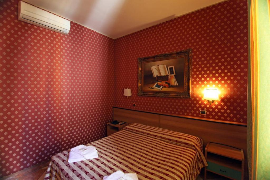 Hotel Hollywood Roma Quarto foto