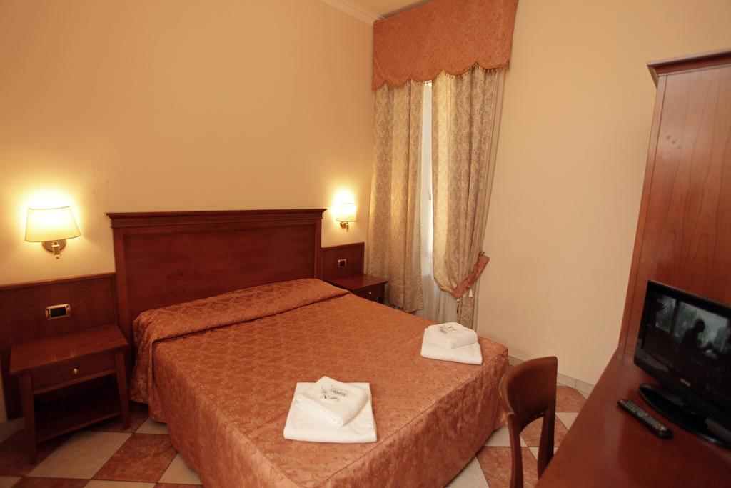Hotel Hollywood Roma Exterior foto