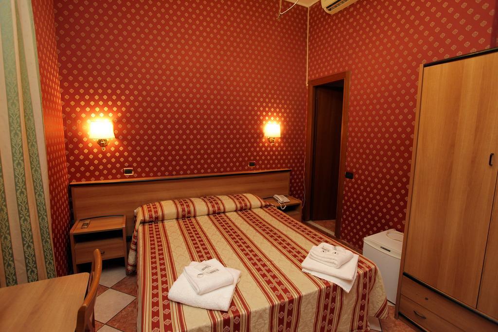 Hotel Hollywood Roma Exterior foto