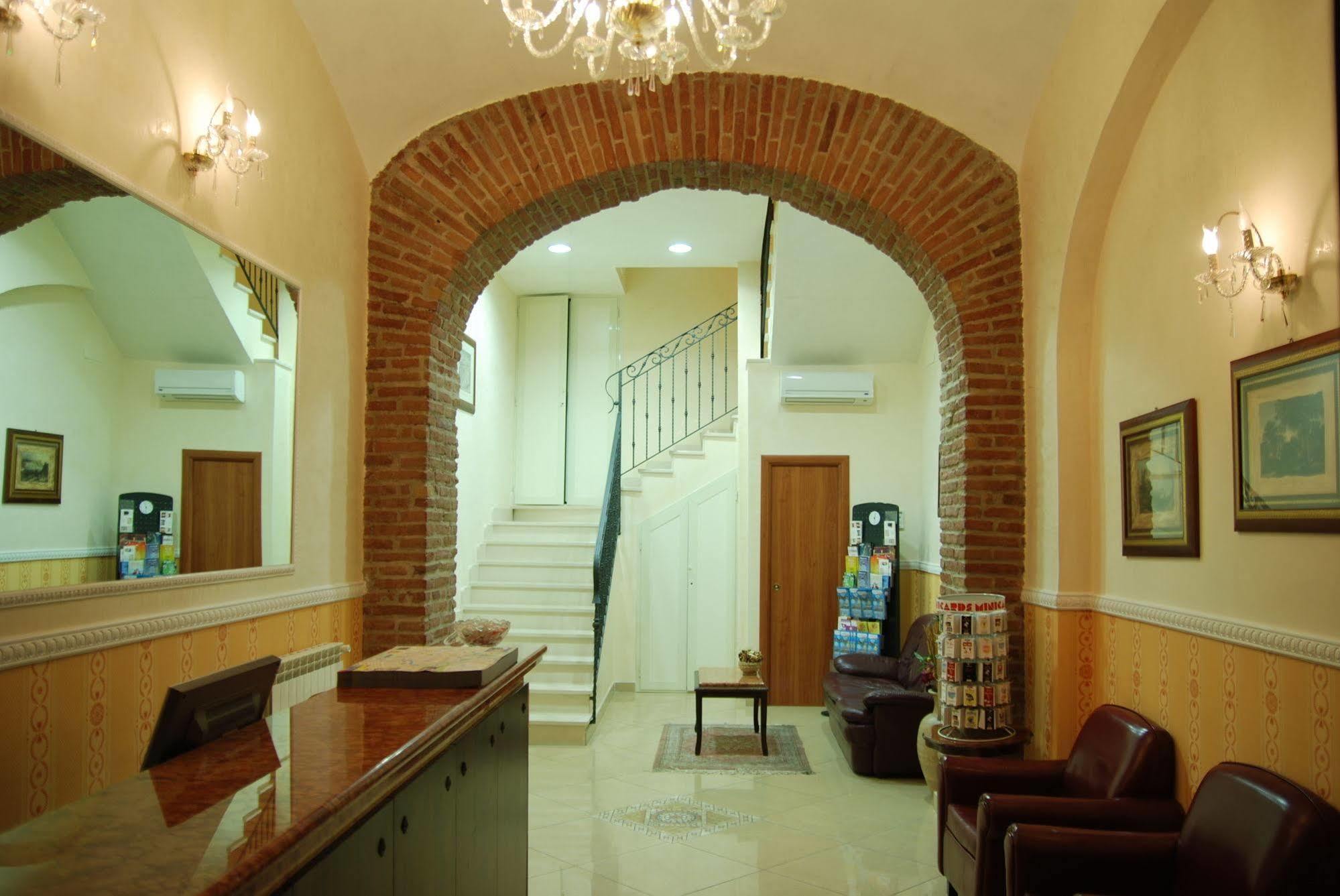 Hotel Hollywood Roma Exterior foto